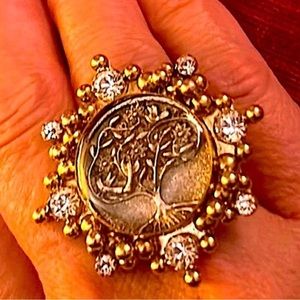 Gorgeous and Rare Tree of Life Ring, Size 8